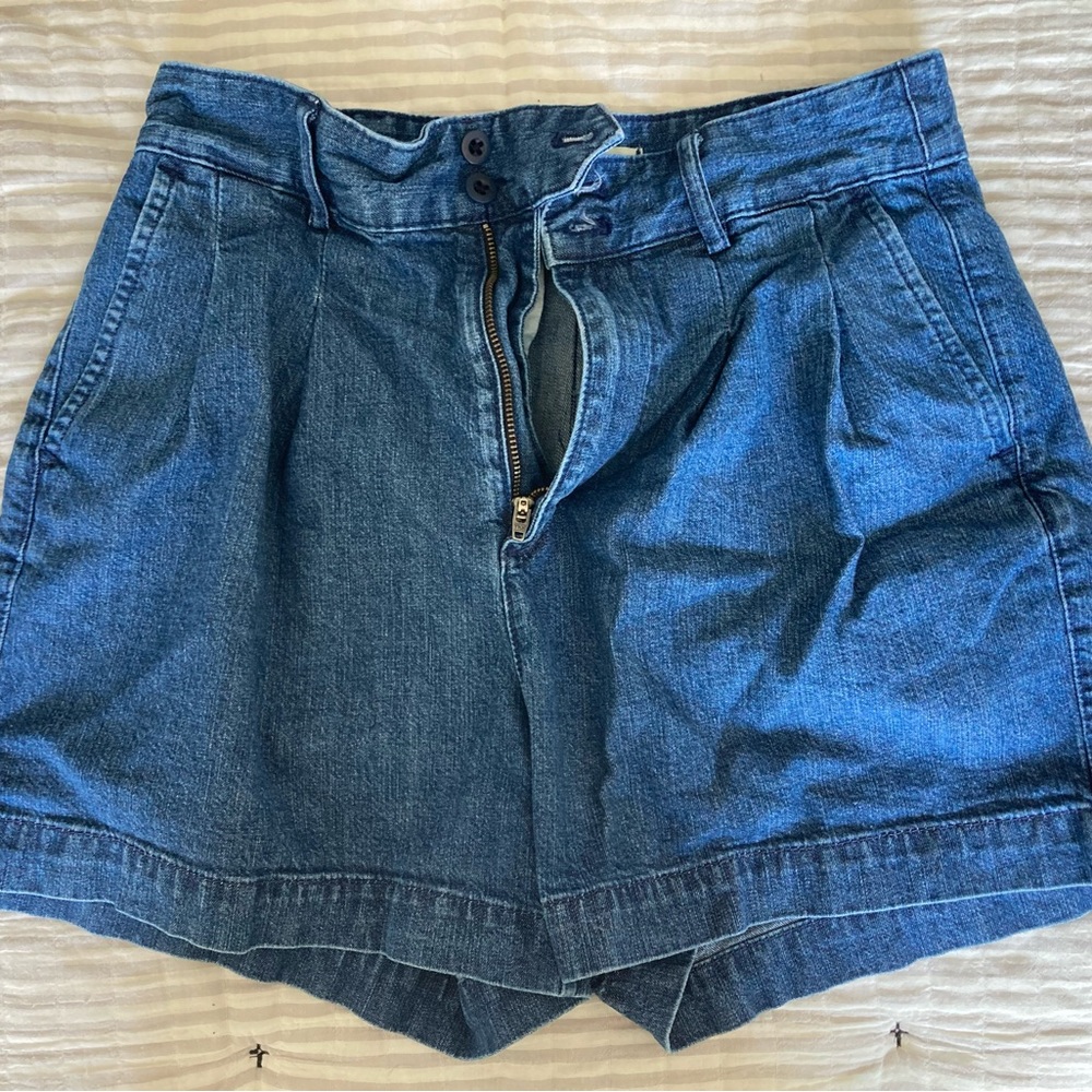 Madewell high waist pleated short